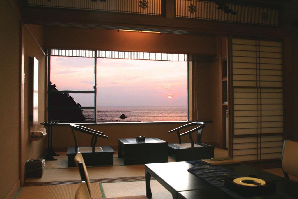 海辺のかくれ湯 清流 4* 西伊豆町