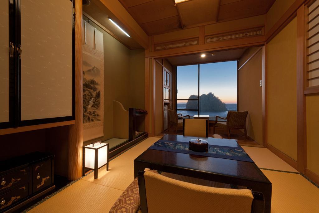 旅館 海辺のかくれ湯 清流 西伊豆町