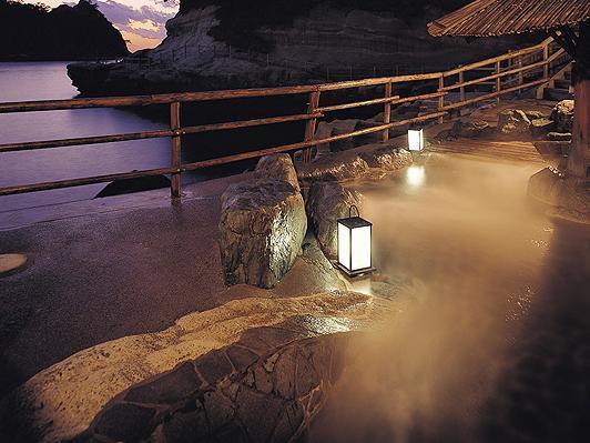 旅館 海辺のかくれ湯 清流 4*